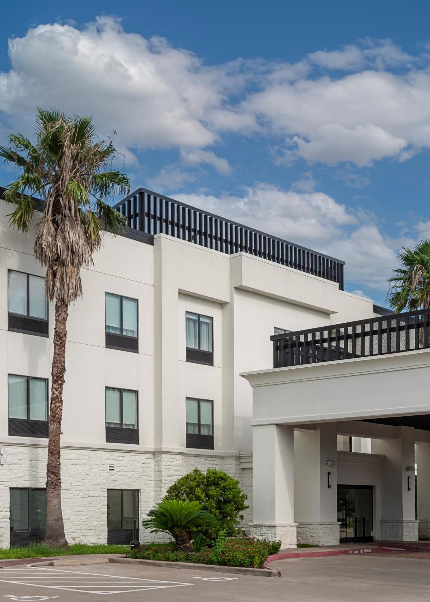 Champions Club And Hotel, Houston Westchase Exterior photo